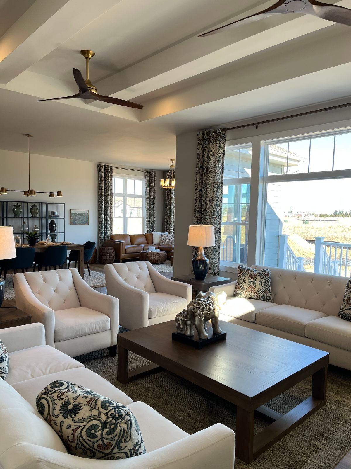 Luxury living room professionally cleaned by Art of Cleaning Services